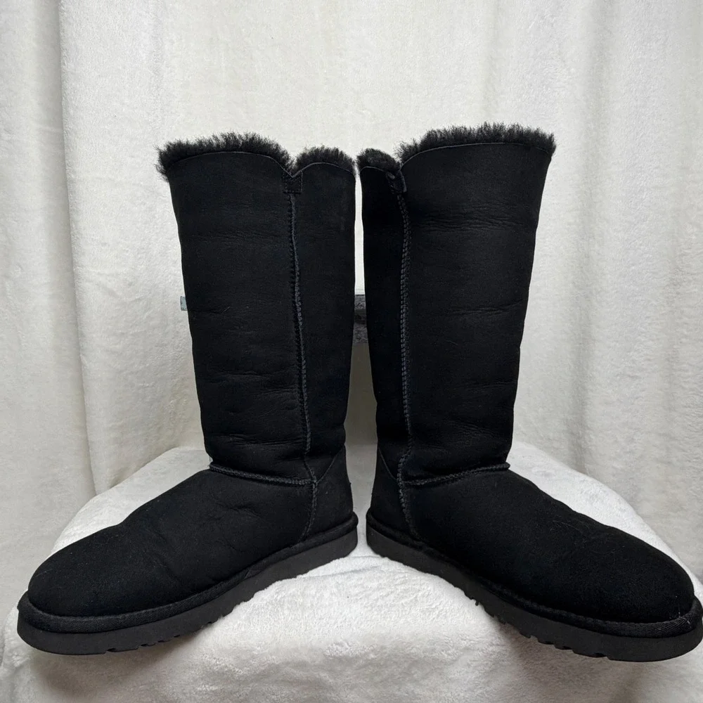 UGG Bailey Button Triplet Boots Womens 10 Black Tall Sheepskin S/N 1873